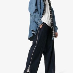 Meet your Posher, Dairon